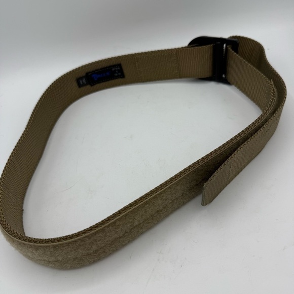 Galls Tactical Belt Heavy Duty Webbing Metal Buckle 1.5 Inch Size S (28-30) - Picture 4 of 5